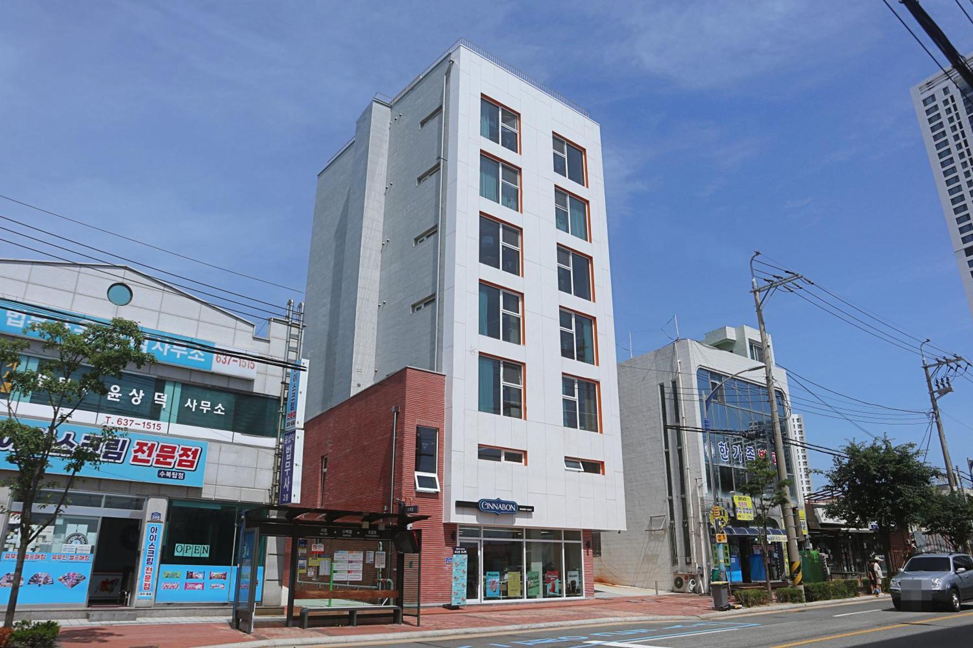 Sokcho Station Hostel Екстер'єр фото
